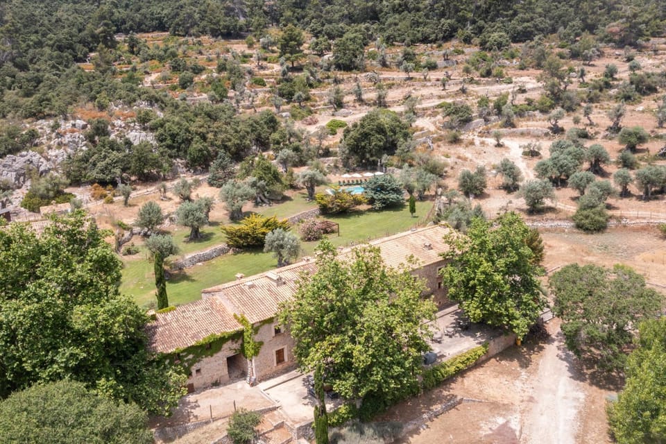 Honor - Rustic villa for 16 people Villa in Raiguer