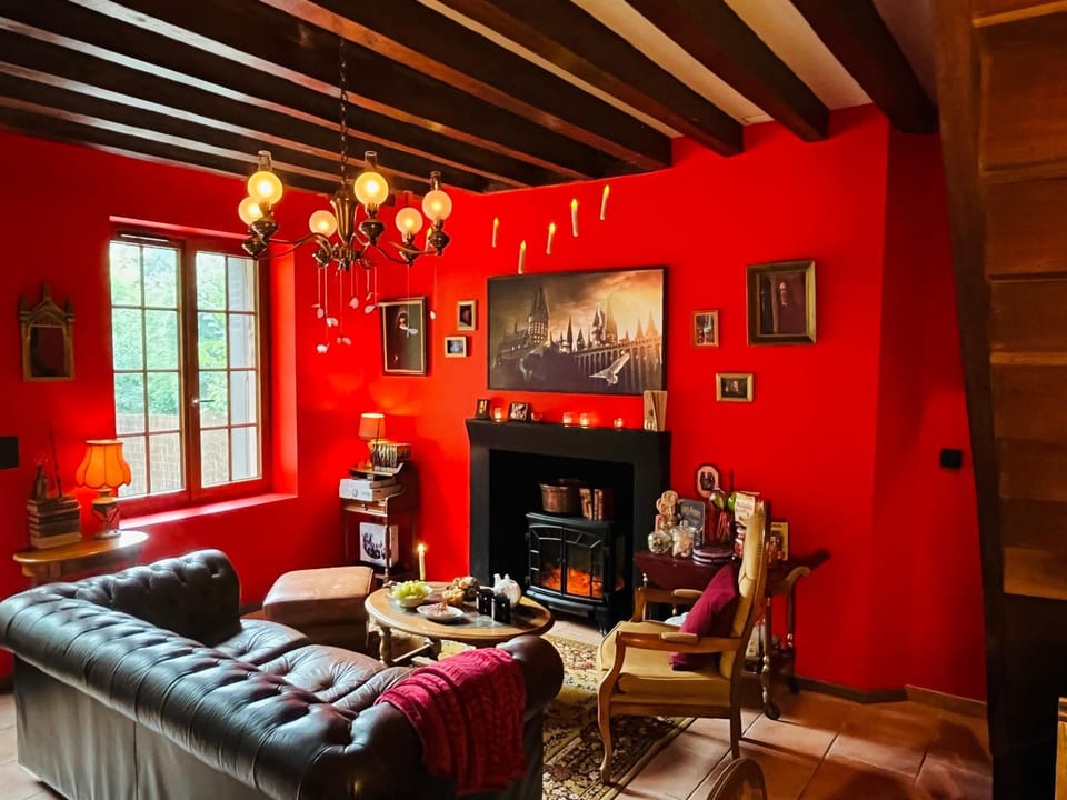 Communal lounge/ TV room, TV and multimedia, Living room