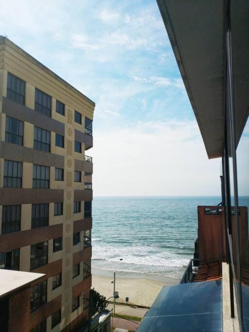 Linda Cobertura duplex na rua 261, excelente localização Apartment in Porto Belo