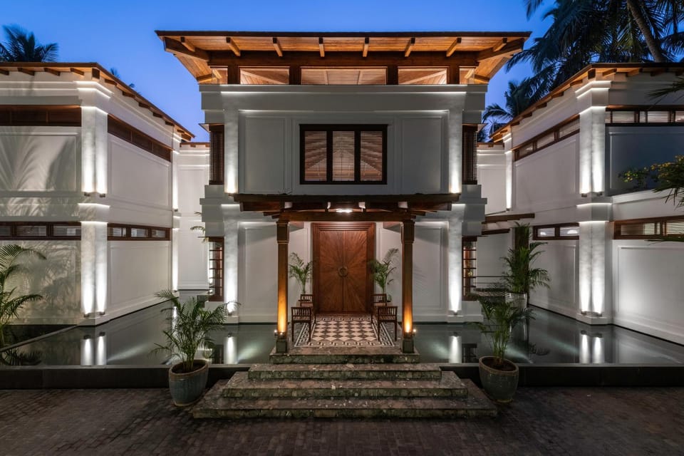 Facade/entrance