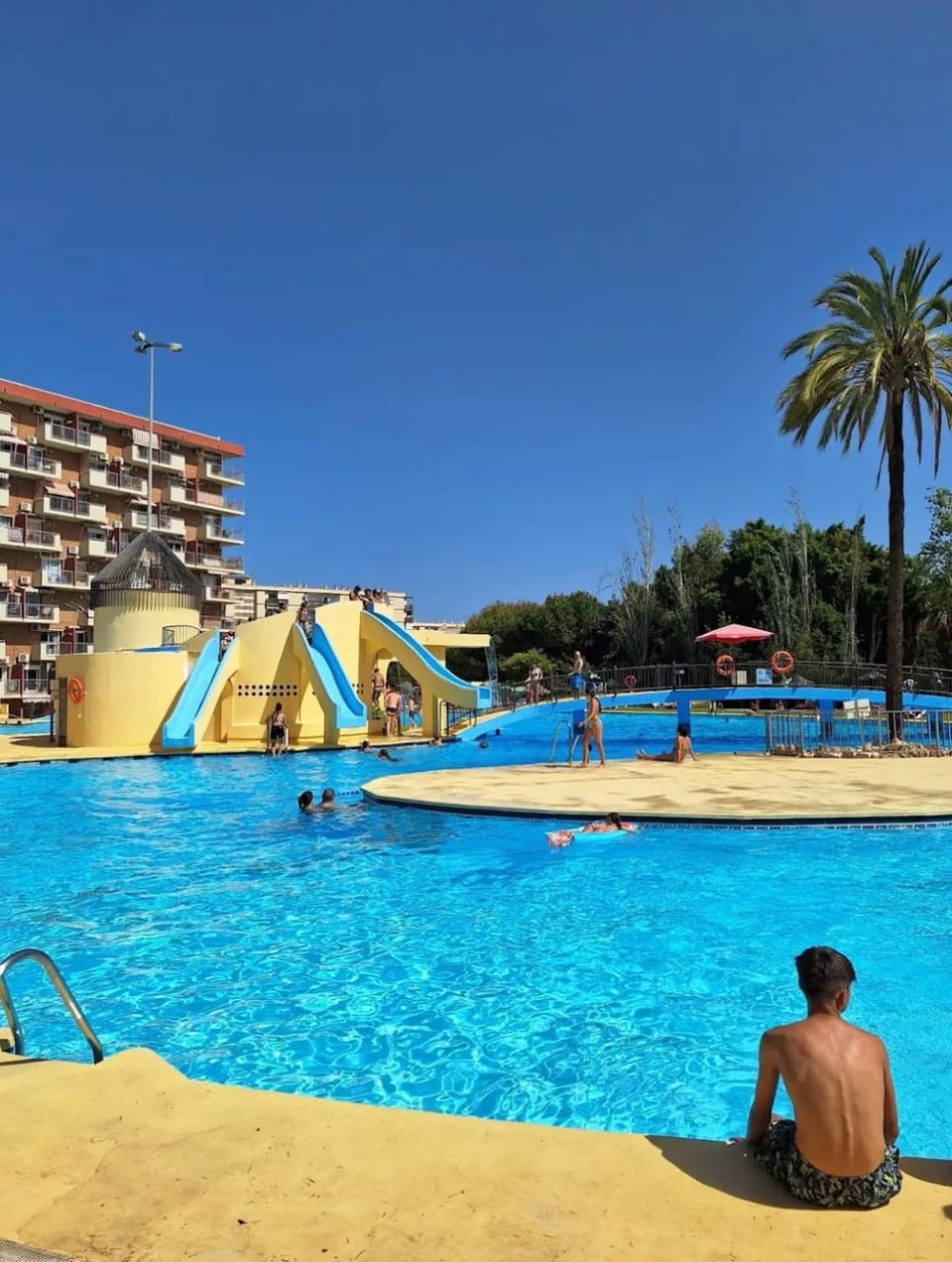 Swimming pool