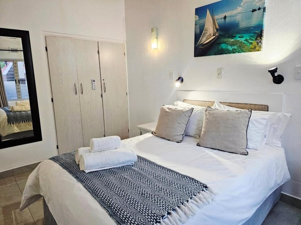 Chakas Rock Chalet 45 Apartment in Dolphin Coast