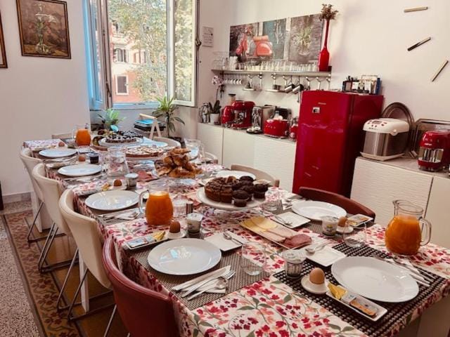 Vatica B&B Roma Bed and Breakfast in Rome