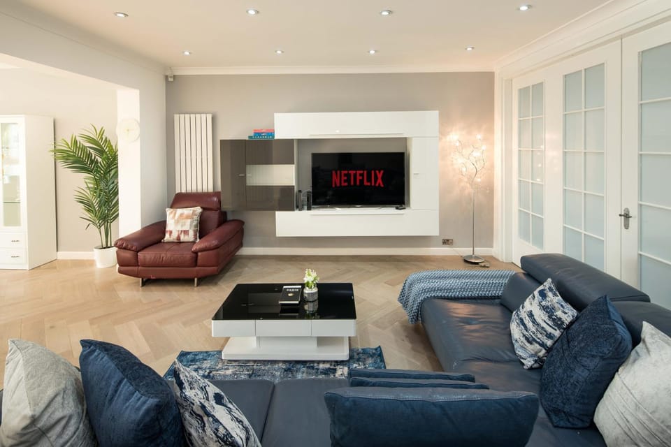 TV and multimedia, Living room