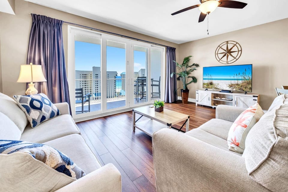 Laketown Wharf 903 House in Long Beach
