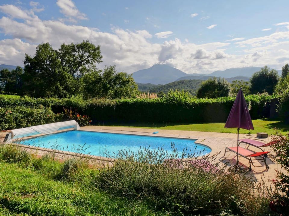 Natural landscape, Garden, Garden view, Mountain view, Pool view, Swimming pool, sunbed