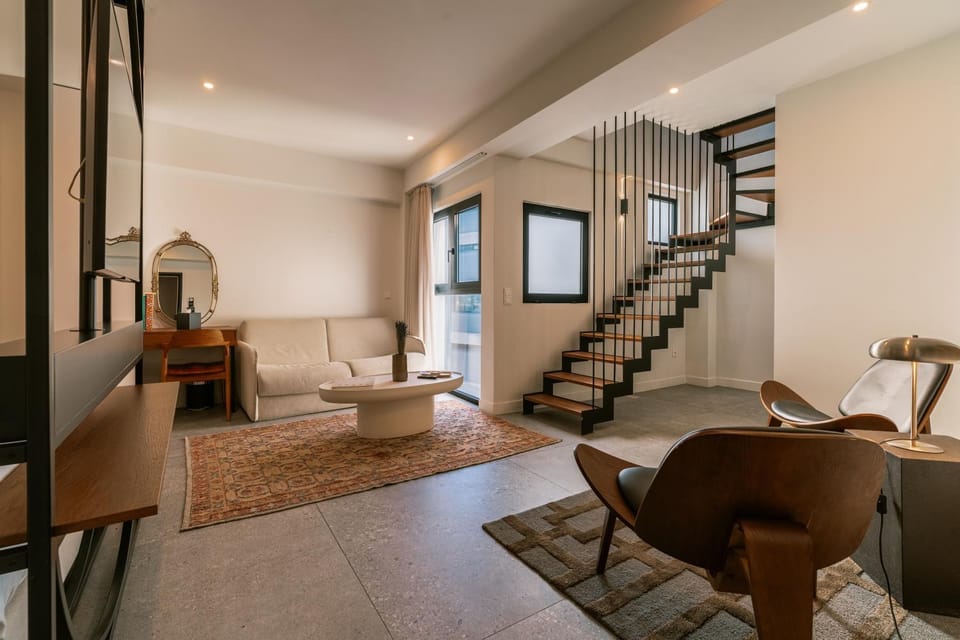 Living room, Seating area