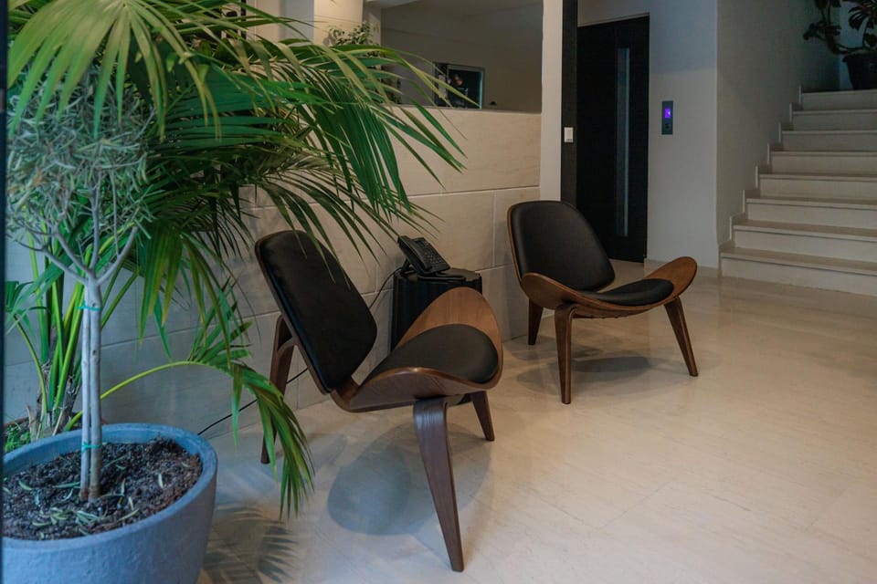 Facade/entrance, Internal: Not applicable to any particular room