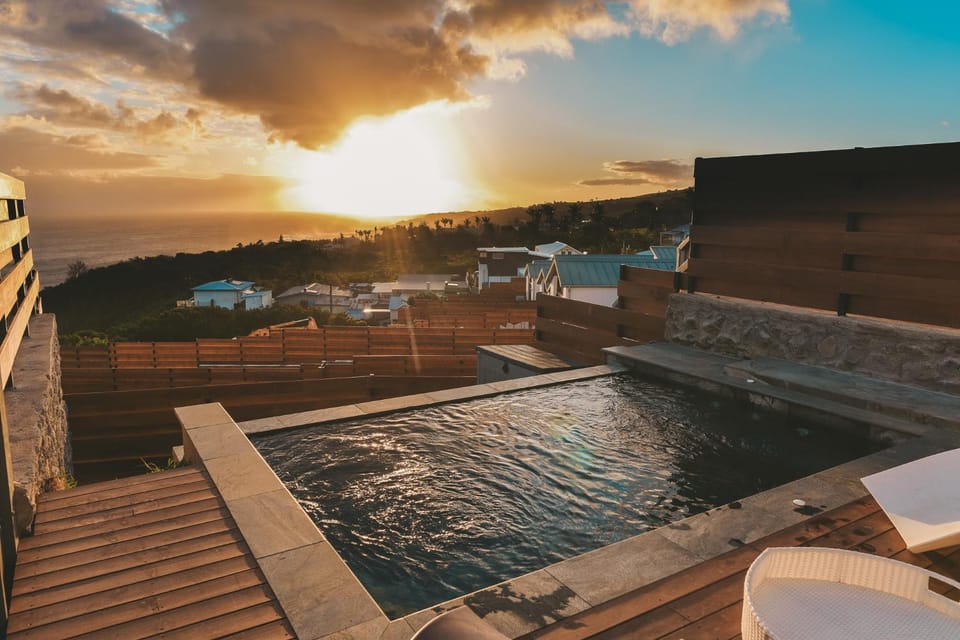 City view, Swimming pool