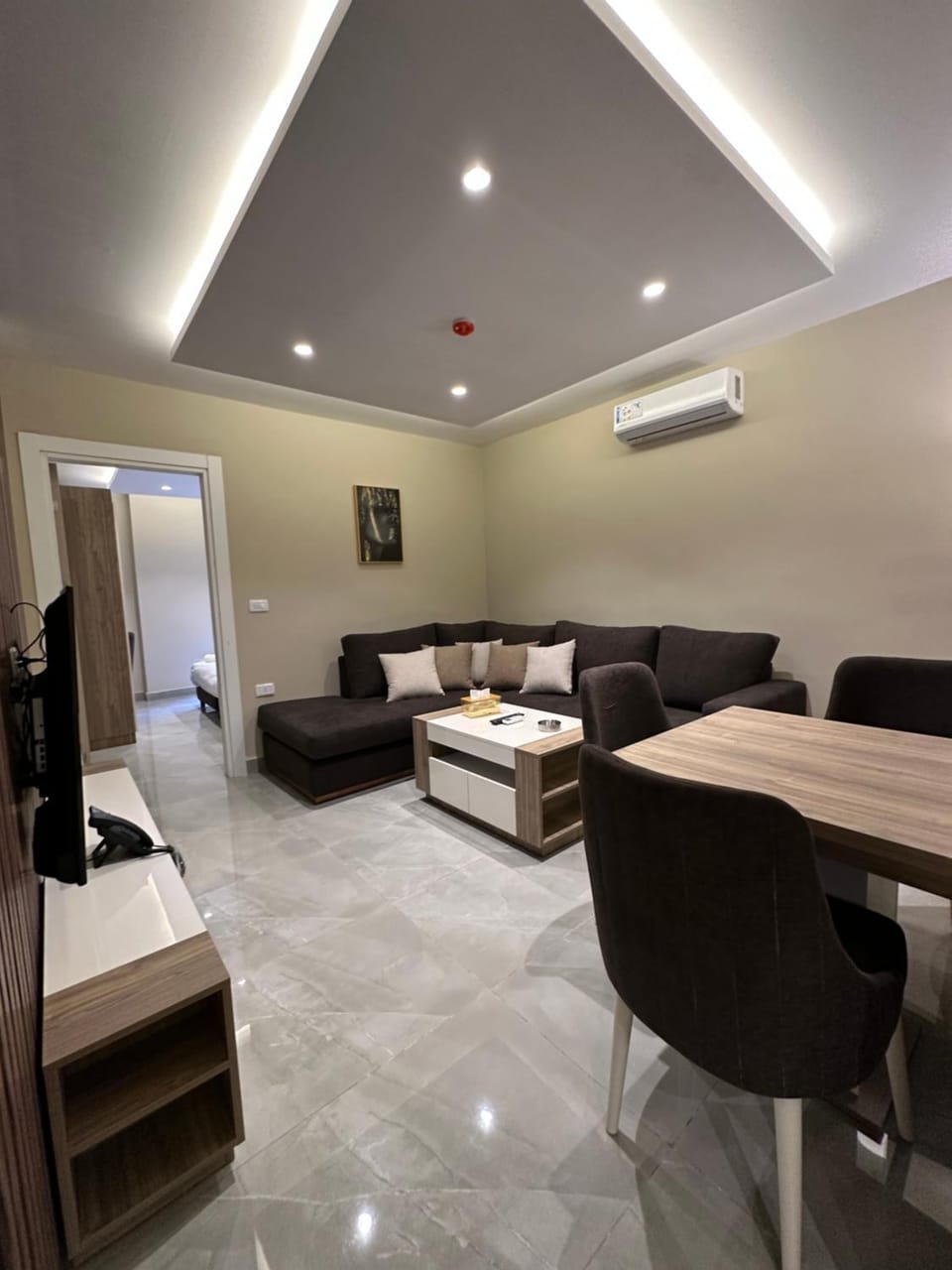 004 AL-NAJEH JRE Apartments For Rent ave Apartment in Africa