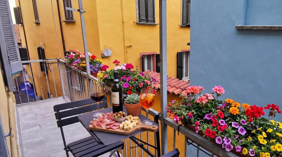 Property building, Balcony/Terrace