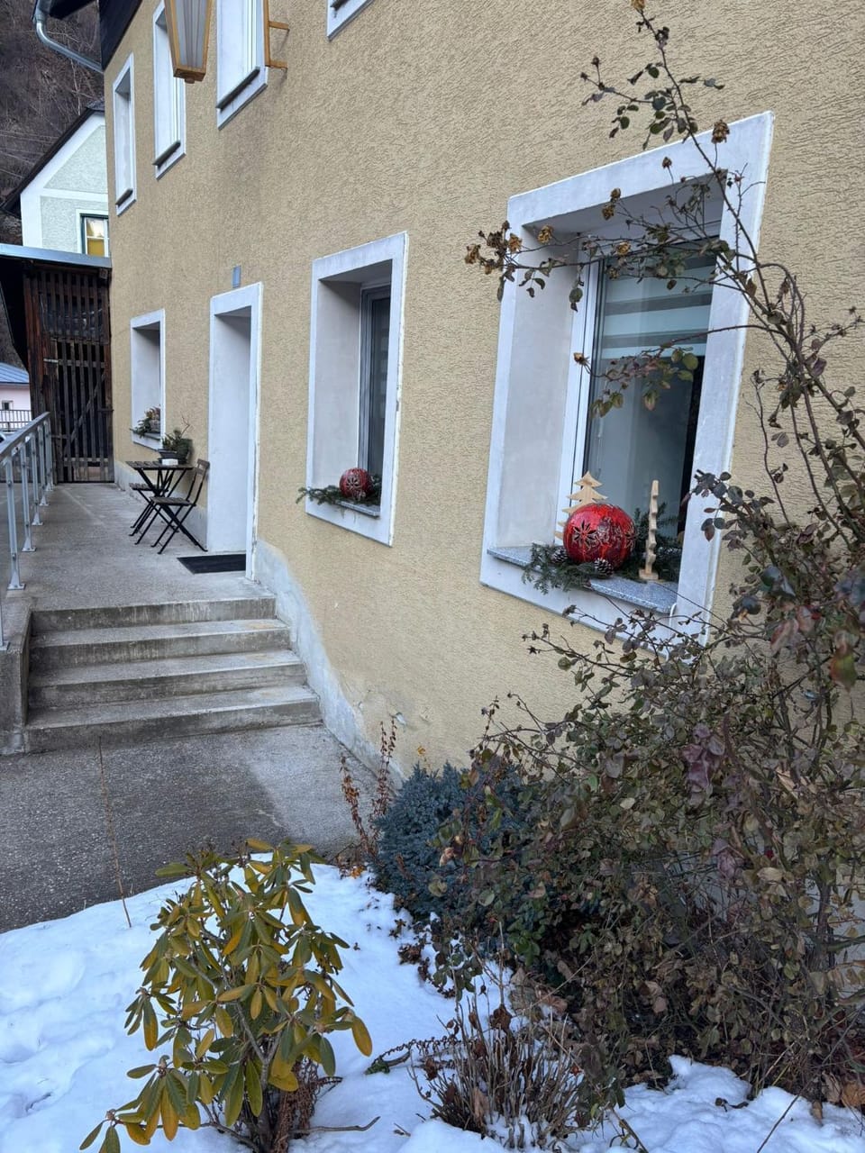 Property building, Day
