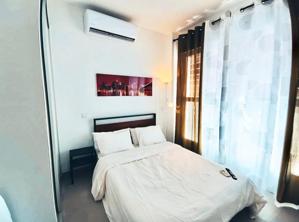 Metro Avenida de America 02 Apartment in Madrid