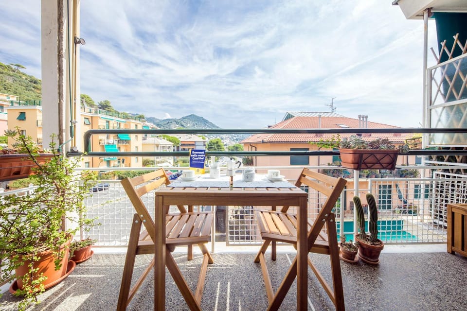 Balcony/Terrace, Dining area