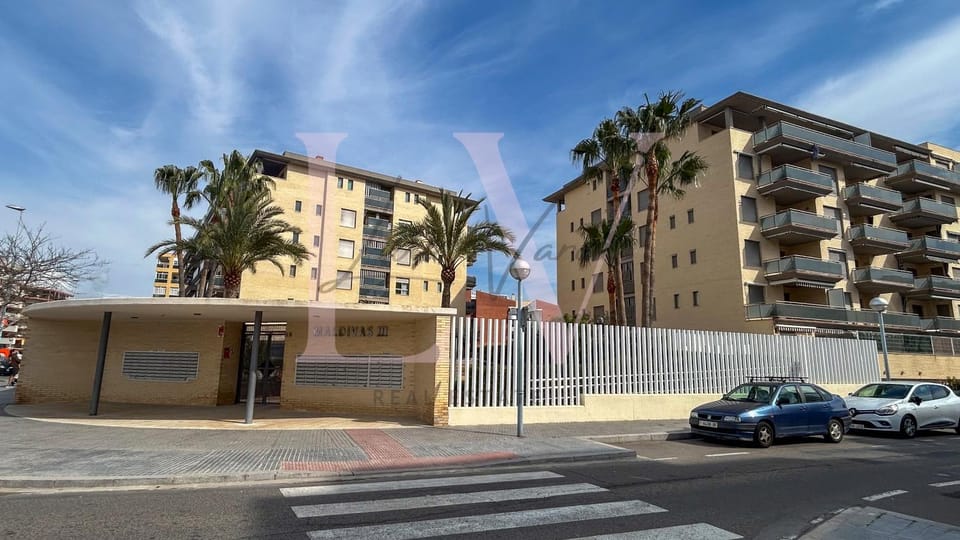 LV Maldivas III Apartment in La Pineda