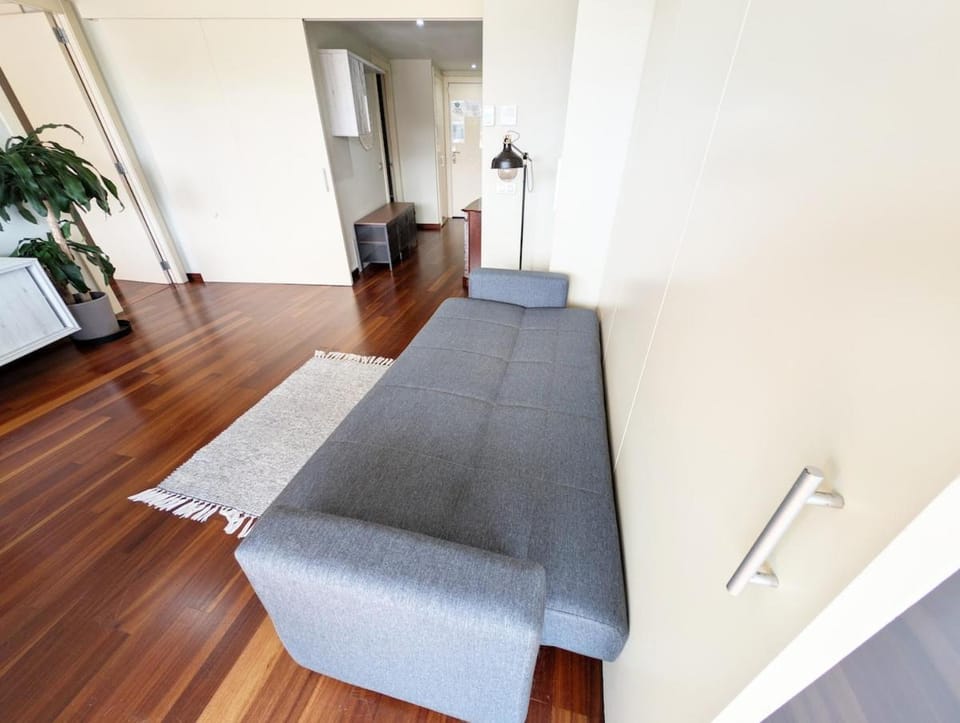 Bed, Living room