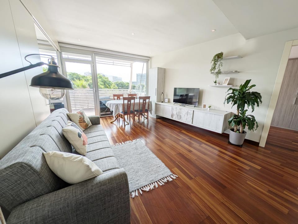 TV and multimedia, Living room, Photo of the whole room, Dining area