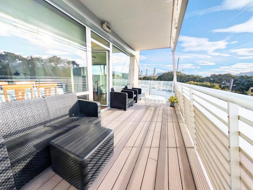 Day, Balcony/Terrace