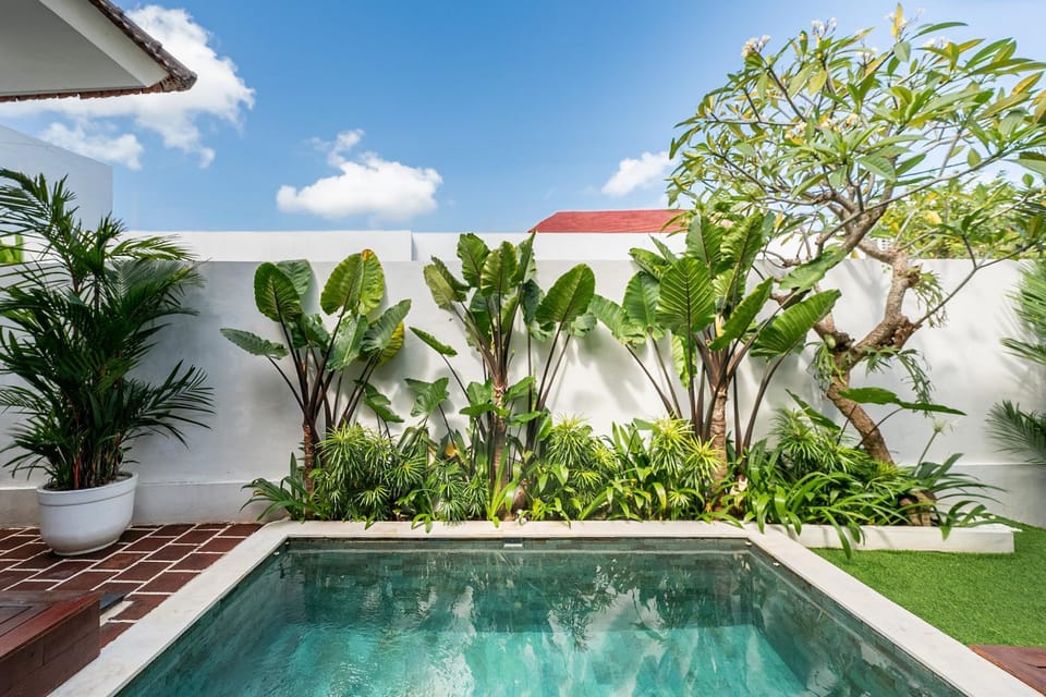 Pool view, Swimming pool, Swimming pool