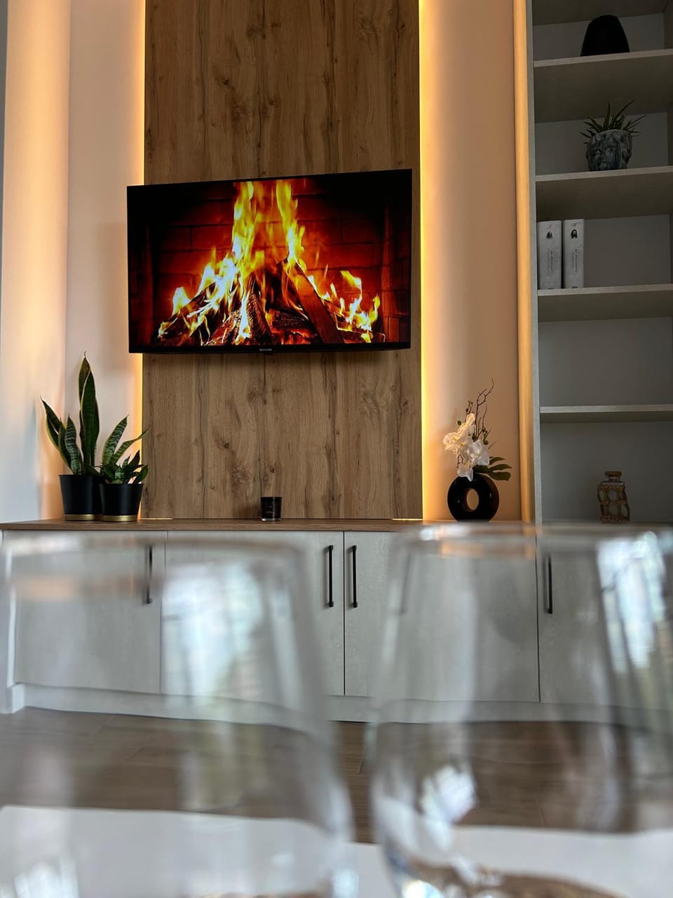 Communal lounge/ TV room, TV and multimedia, Evening entertainment