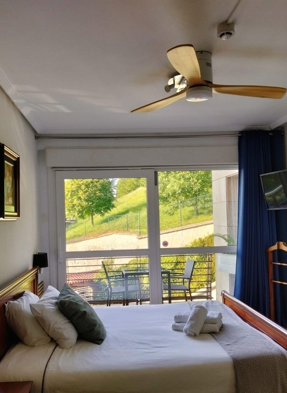 Bed, Summer, Bedroom