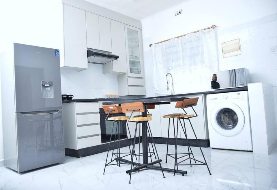 Elegant Apartment in Harare CBD with Free Parking Apartment in Harare
