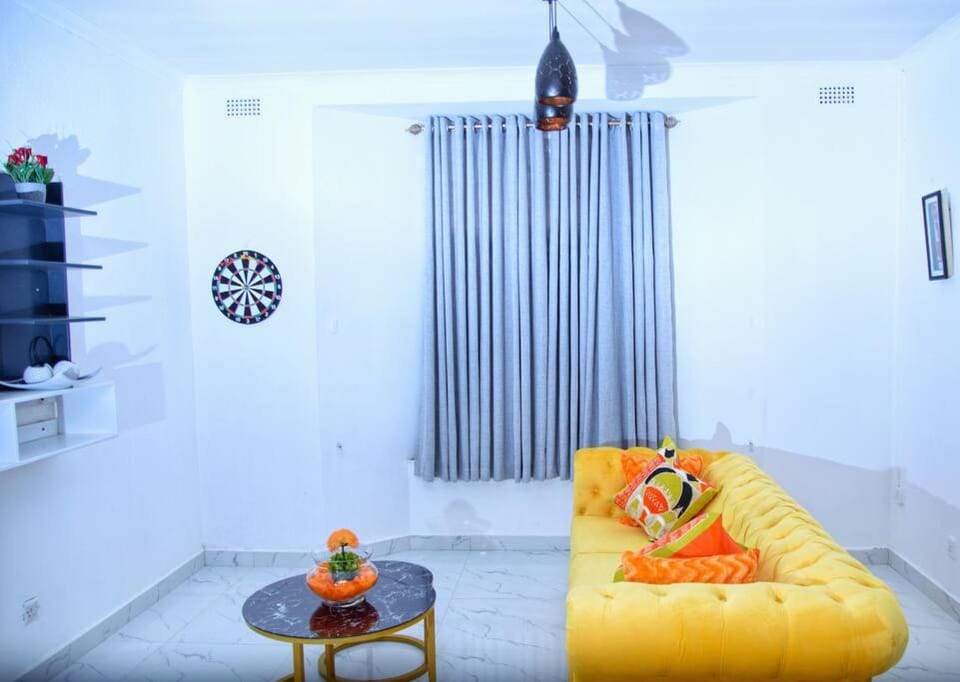 Elegant Apartment in Harare CBD with Free Parking Apartment in Harare