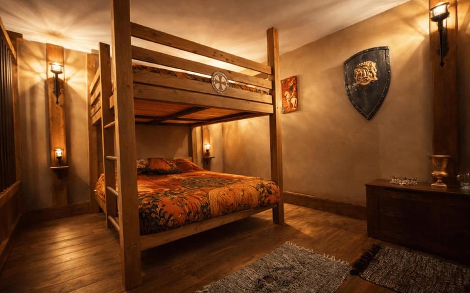 Photo of the whole room, Bedroom, bunk bed