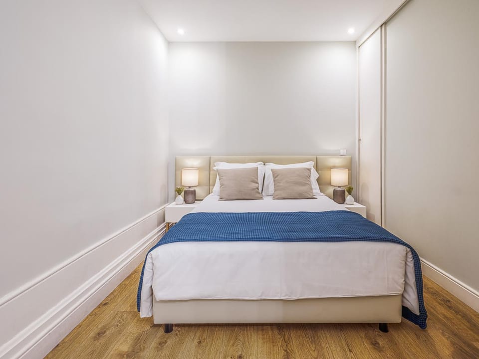 Bed, Photo of the whole room