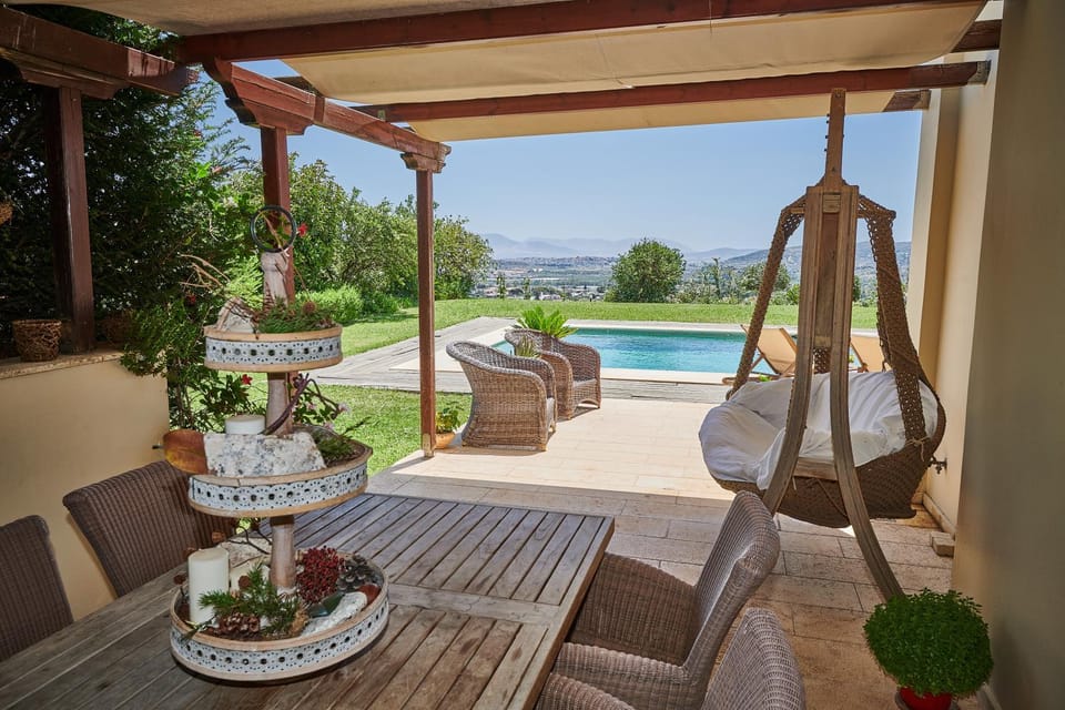 Garden, Swimming pool