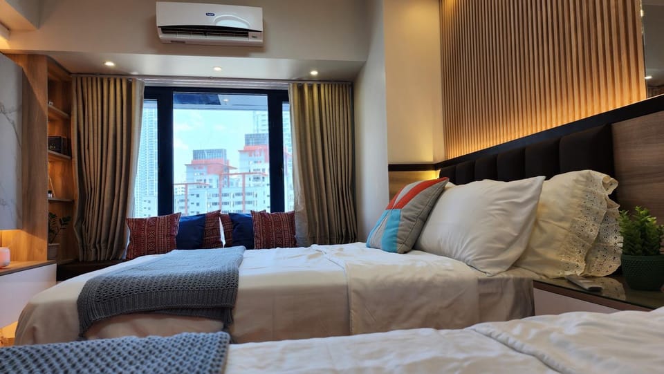 Bed, Photo of the whole room, Bedroom, air conditioner
