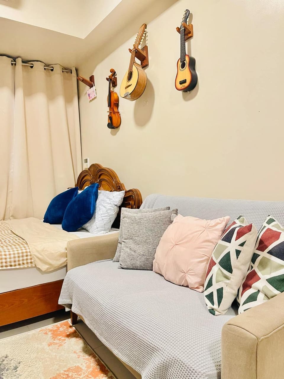 Mactan Newtown staycation near airport with pool access Apartment in Lapu-Lapu City