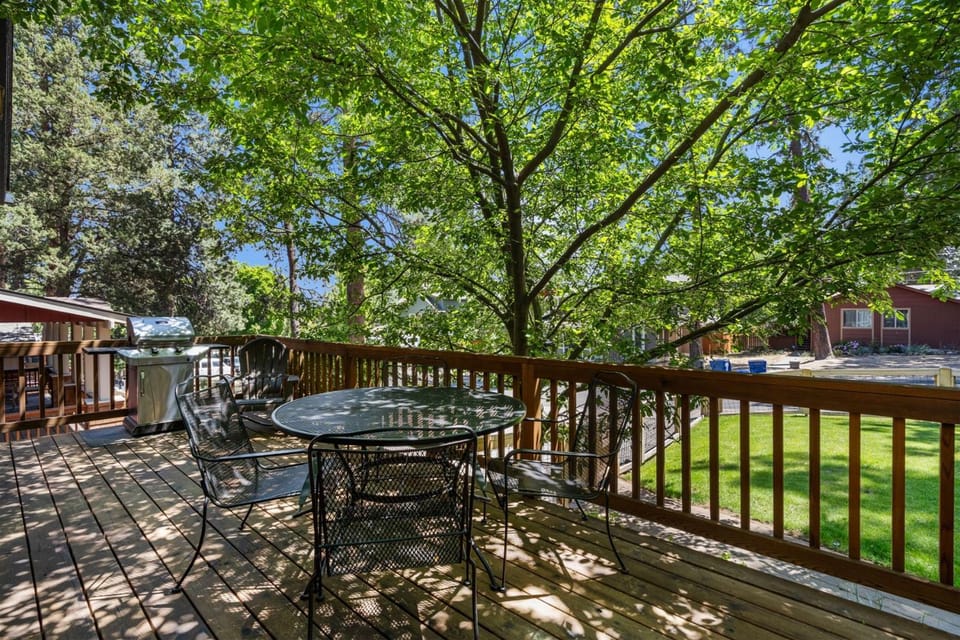 Bluebird Day - Hartford Haven House in Bend