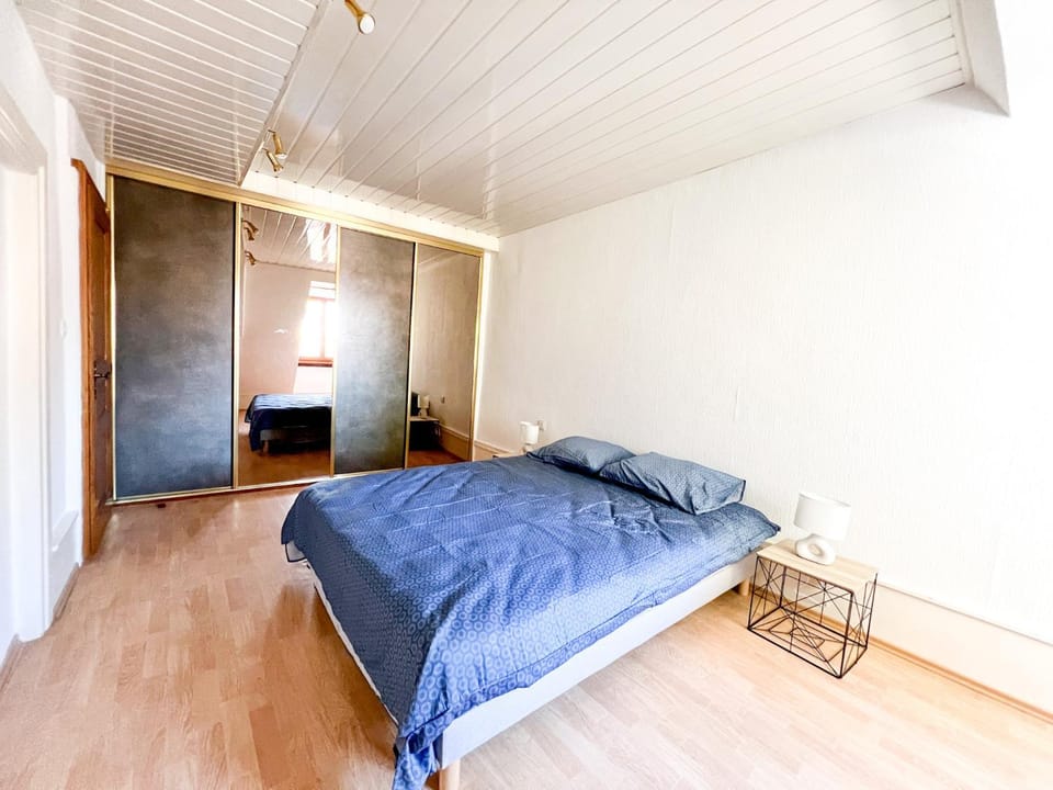 Bed, Night, Photo of the whole room, Bedroom