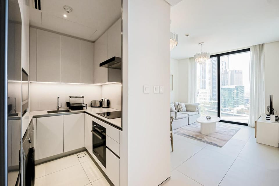Luxury at JBR Jumeirah Gate Tower 1 1 Bed Apartment in Dubai