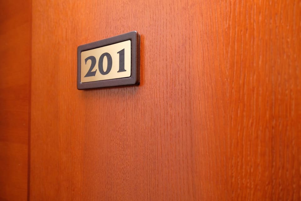 Bedroom, Mountain view