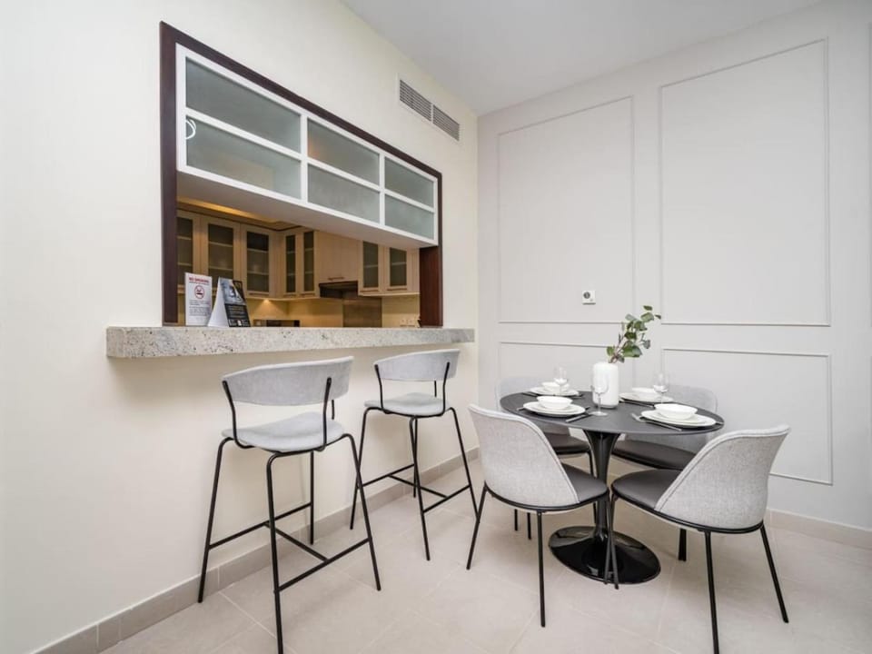 Kitchen or kitchenette, Living room, Dining area, air conditioner