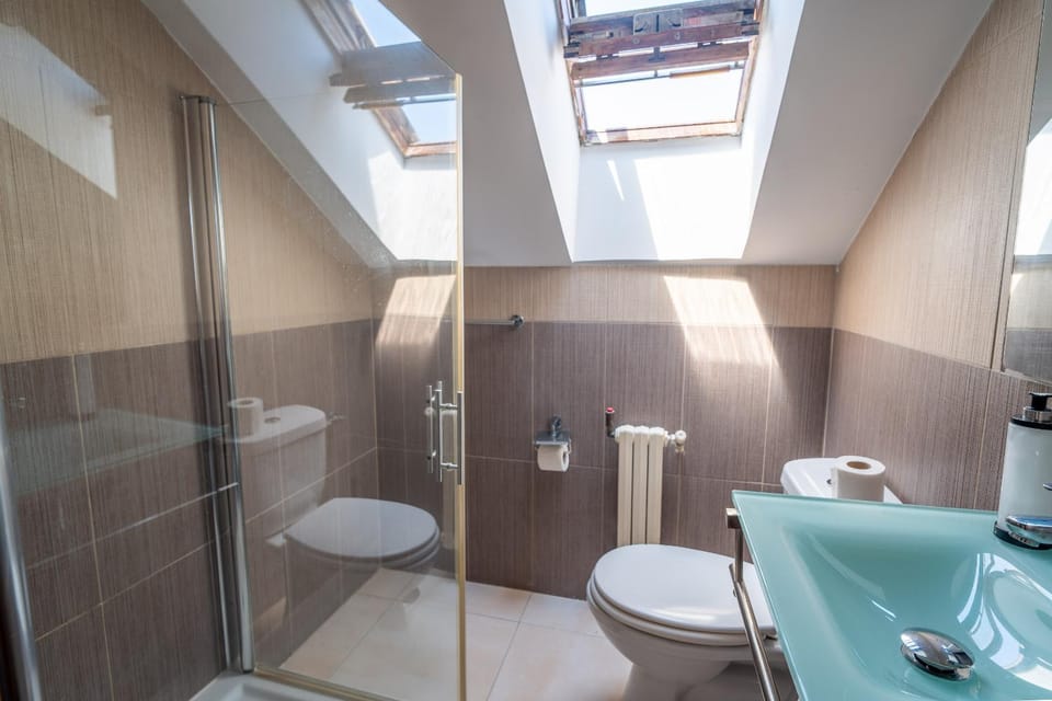 Shower, Toilet, Bathroom