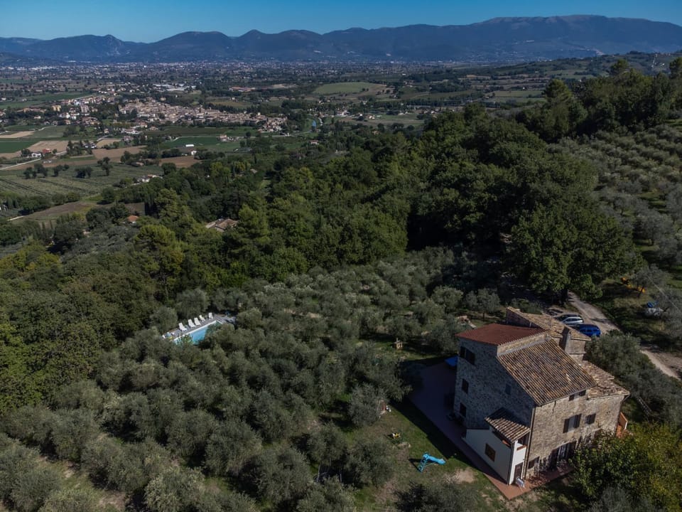 Maestà delle Quattro Chiavi Farm Stay in Umbria