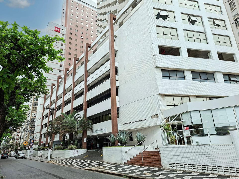 Facade/entrance, Off site