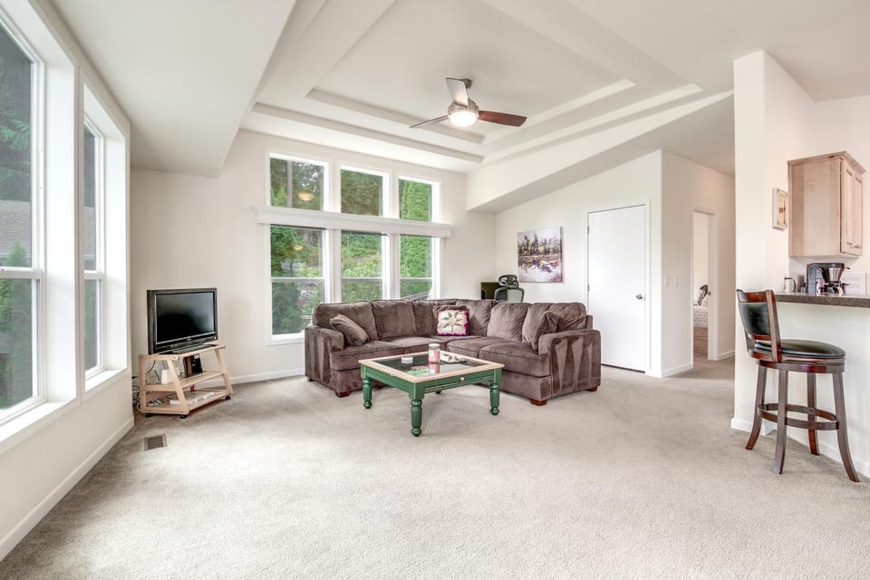 Lakefront Snohomish Home ~ 13 Mi to Historic Dtwn House in Everett