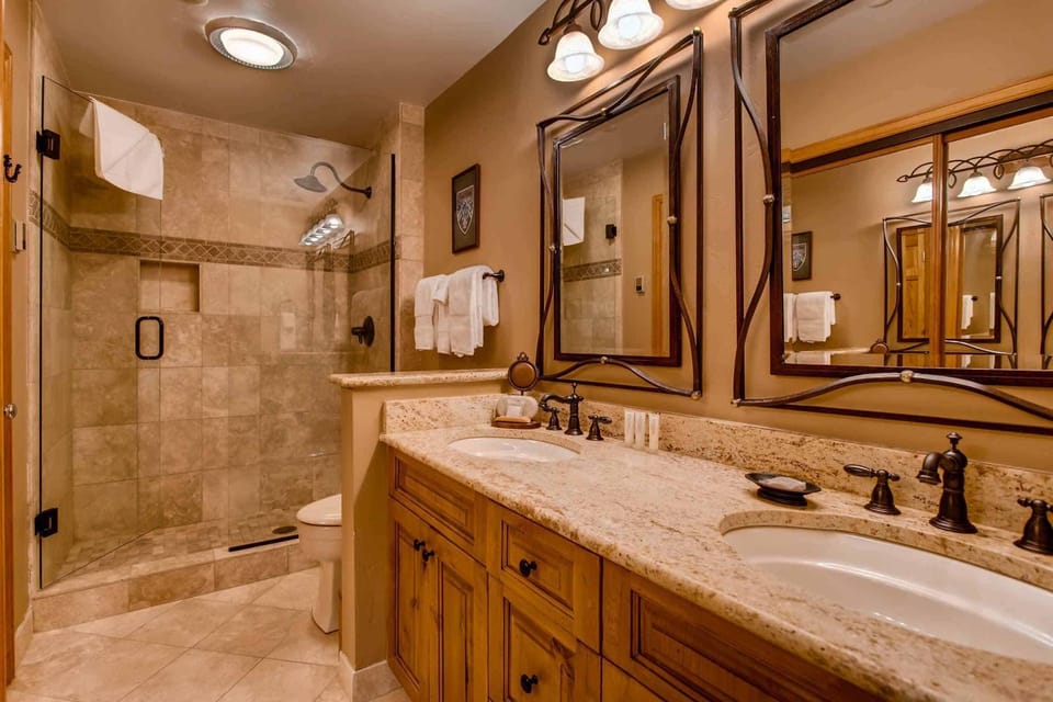 Highlands Lodge 106 by East West Hospitality Apartment in Beaver Creek