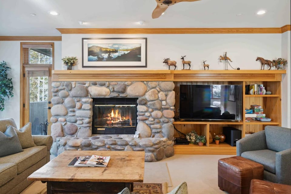 Highlands Lodge 203 by East West Hospitality Apartment in Beaver Creek