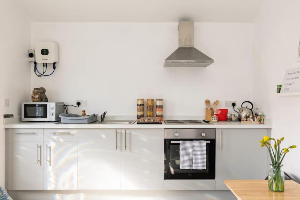 Ty Cwtch House in Porthcawl
