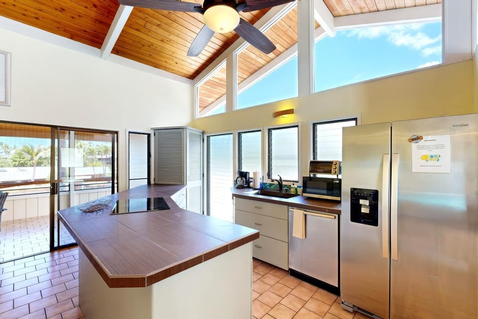 He'eia Haven Retreat - Units A & B House in South Kona