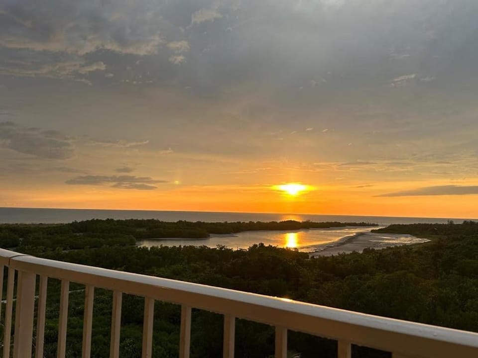 South Seas Enchantment House in Marco Island