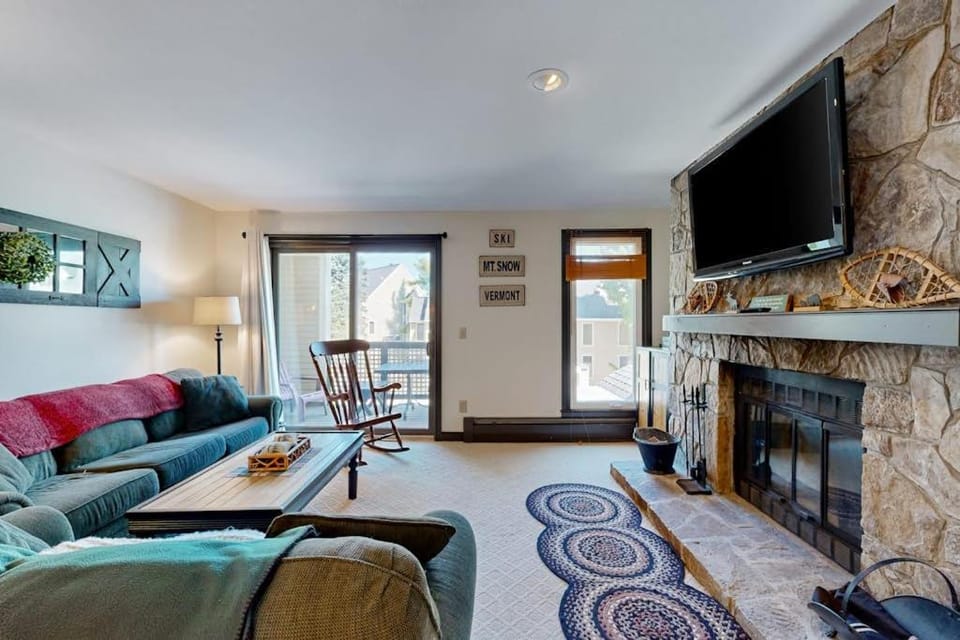 The Seasons G27 Apartment in Mount Snow