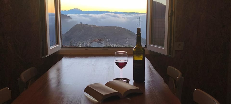 Natural landscape, View (from property/room), Dining area, Mountain view