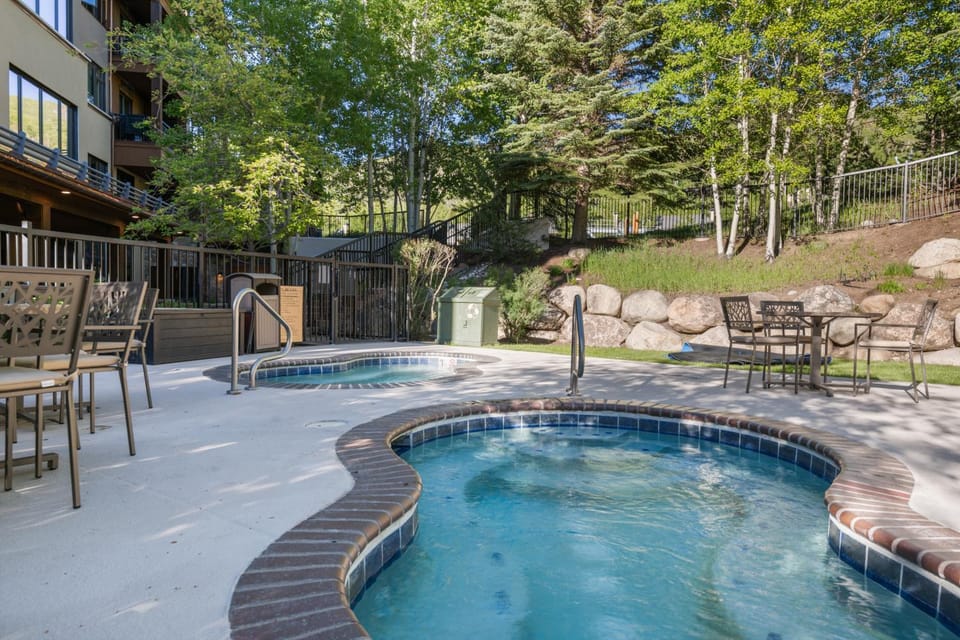 Highlands Lodge 300 by East West Hospitality Apartment in Beaver Creek