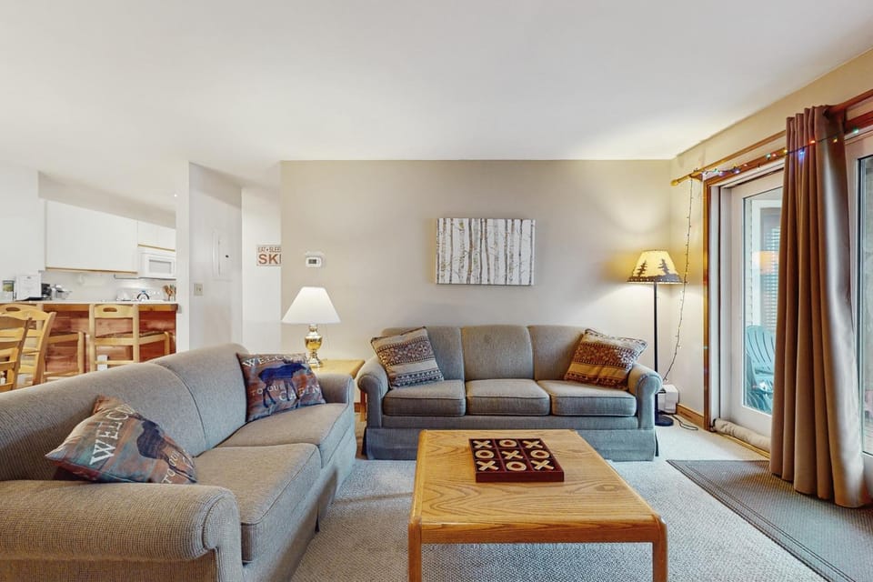 The Seasons G17 Apartment in Mount Snow